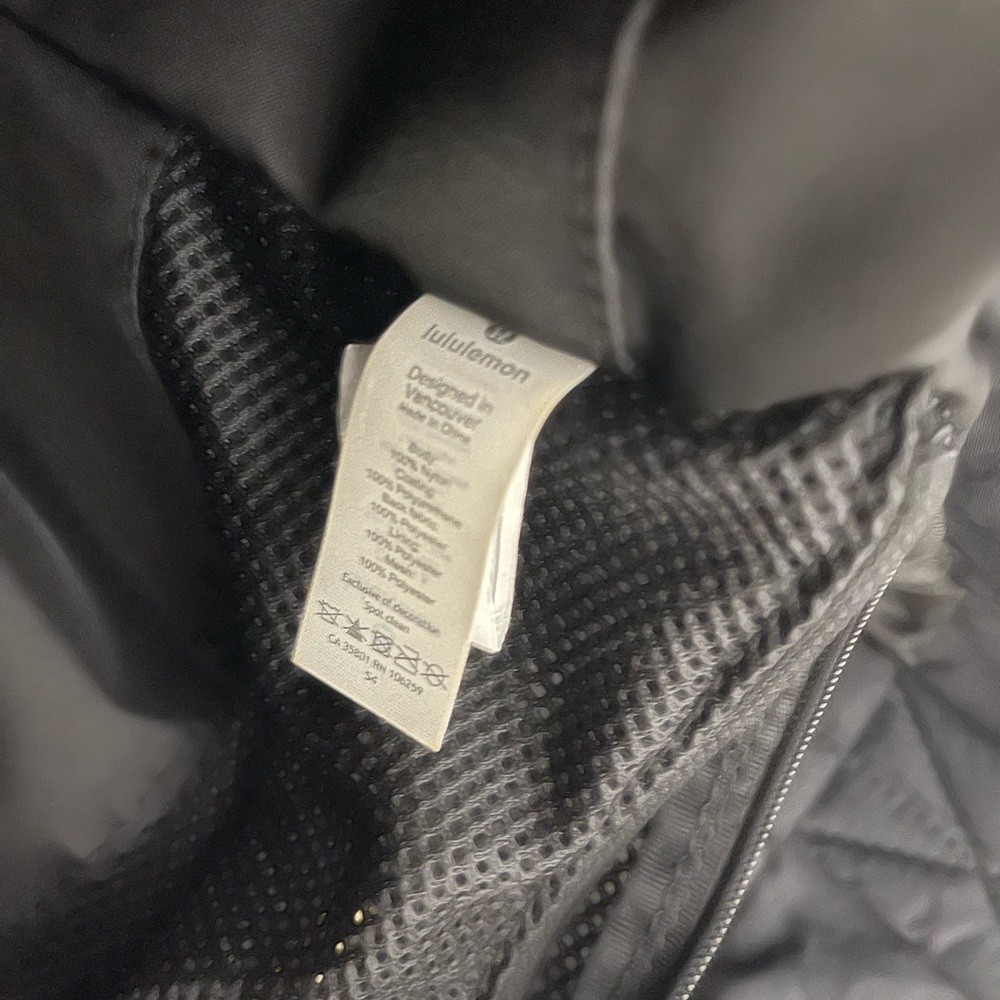 NWOT LULULEMON Principal Large Bag 30L - Picture 11 of 13